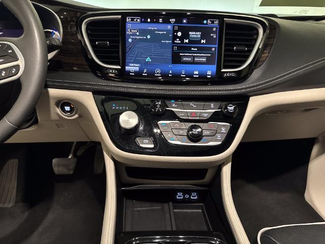 2023 Chrysler Pacifica - $22,500