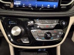 2023 Pacifica Plug-In Hybrid Thumbnail 28