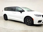 2024 Pacifica Plug-In Hybrid Thumbnail 1