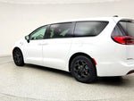 2024 Pacifica Plug-In Hybrid Thumbnail 3