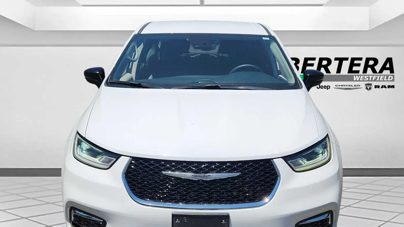 2024 Chrysler Pacifica Plug-In Hybrid Select