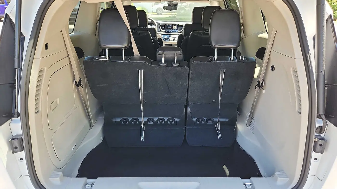 2024 Chrysler Pacifica Plug-In Hybrid Select