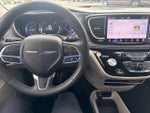 2024 Pacifica Plug-In Hybrid Thumbnail 11
