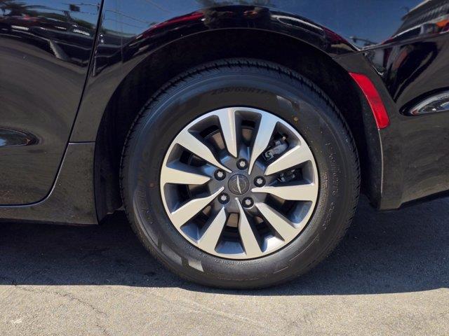 2024 Chrysler Pacifica - $18,834