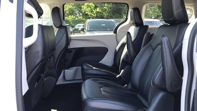 2024 Chrysler Pacifica Plug-In Hybrid Road Tripper