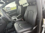 2025 Pacifica Plug-In Hybrid Thumbnail 12