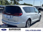 2023 Pacifica Plug-In Hybrid Thumbnail 3