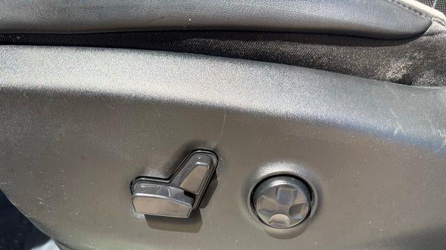 2023 Chrysler Pacifica Plug-In Hybrid Limited