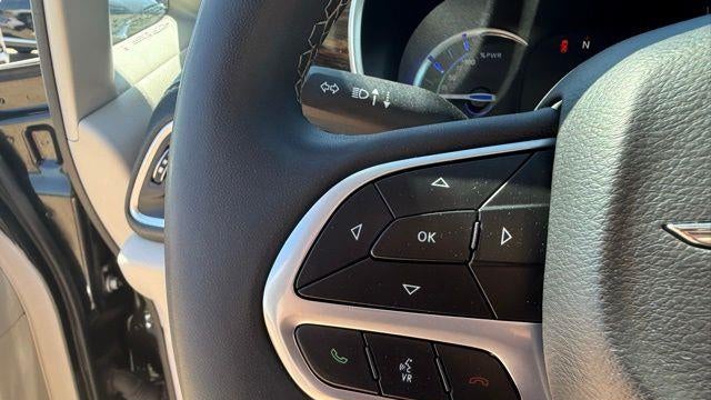 2023 Chrysler Pacifica Plug-In Hybrid Limited