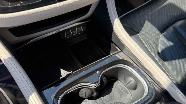 2023 Chrysler Pacifica Plug-In Hybrid Limited