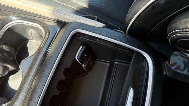 2023 Chrysler Pacifica Plug-In Hybrid Limited