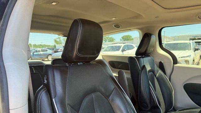 2023 Chrysler Pacifica Plug-In Hybrid Limited