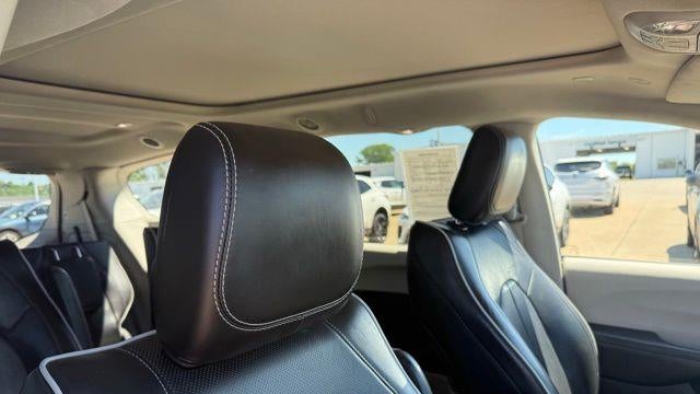 2023 Chrysler Pacifica Plug-In Hybrid Limited