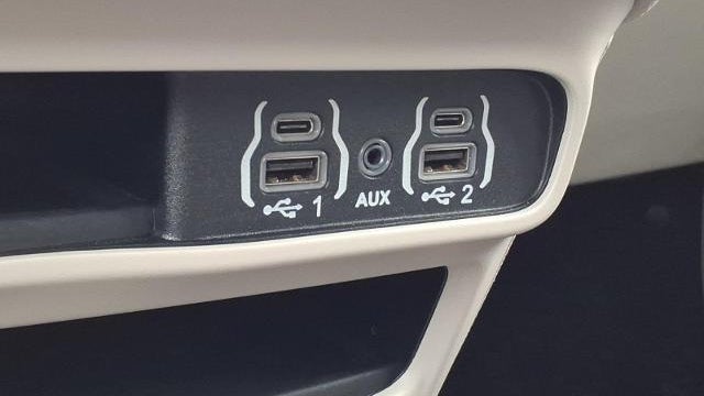 2024 Chrysler Pacifica Plug-In Hybrid Road Tripper