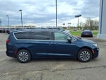 2024 Pacifica Plug-In Hybrid Thumbnail 7