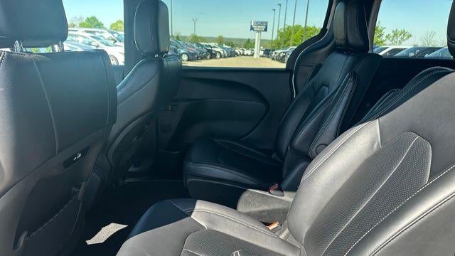 2024 Chrysler Pacifica Plug-In Hybrid Road Tripper