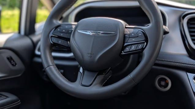 2024 Chrysler Pacifica Plug-In Hybrid Road Tripper