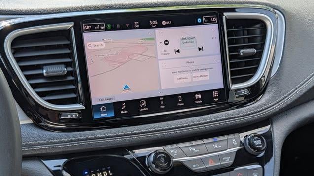 2024 Chrysler Pacifica Plug-In Hybrid Road Tripper