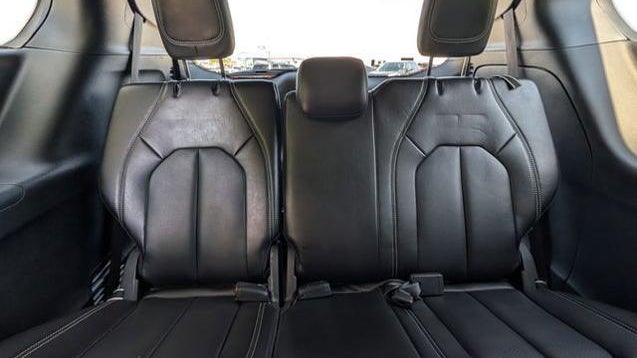 2024 Chrysler Pacifica Plug-In Hybrid Road Tripper