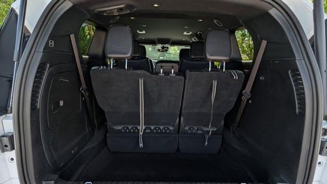 2024 Chrysler Pacifica Plug-In Hybrid Road Tripper