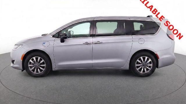 Preowned 2024 Chrysler Pacifica Plug-In Hybrid Road Tripper for Sale