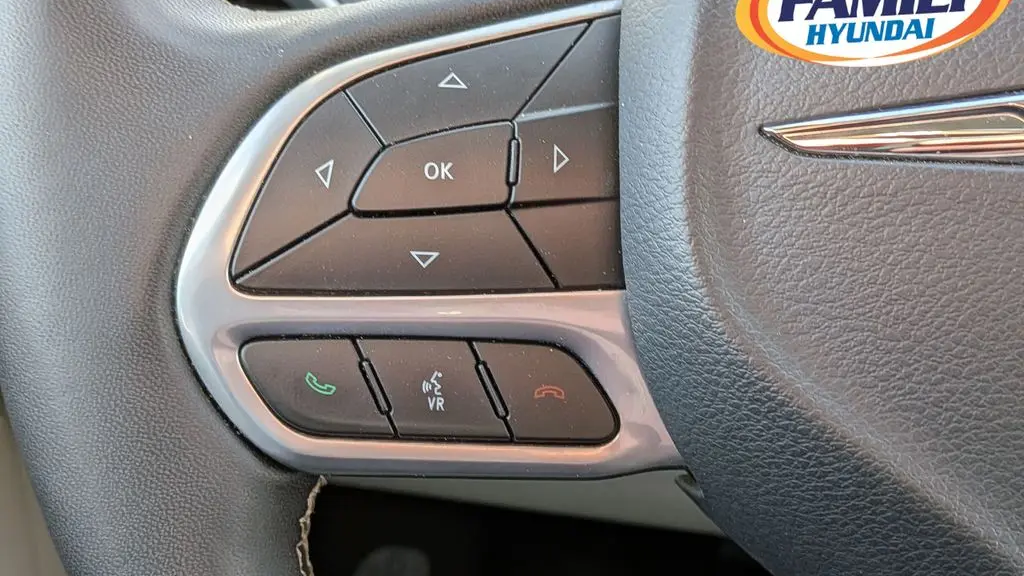 2024 Chrysler Pacifica Plug-In Hybrid Road Tripper