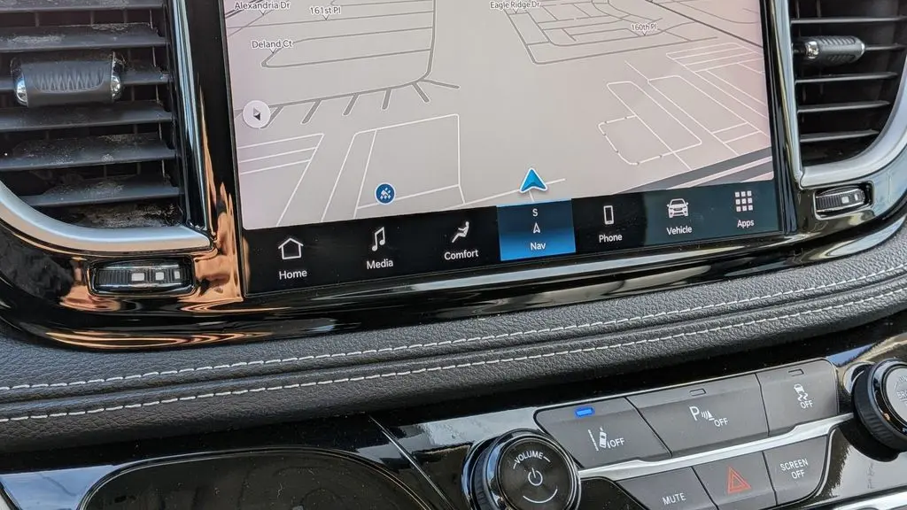 2024 Chrysler Pacifica Plug-In Hybrid Road Tripper