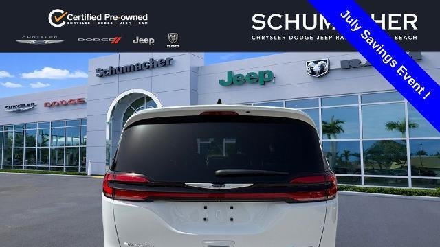2025 Chrysler Pacifica Plug-In Hybrid Select