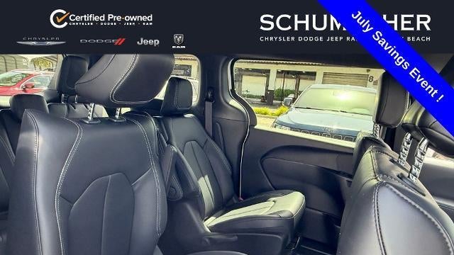 2025 Chrysler Pacifica Plug-In Hybrid Select