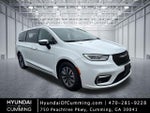 2023 Pacifica Plug-In Hybrid Thumbnail 1