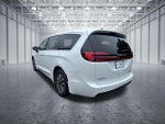 2023 Pacifica Plug-In Hybrid Thumbnail 5