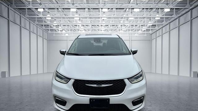 2023 Chrysler Pacifica Plug-In Hybrid Limited