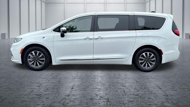 2023 Chrysler Pacifica Plug-In Hybrid Limited