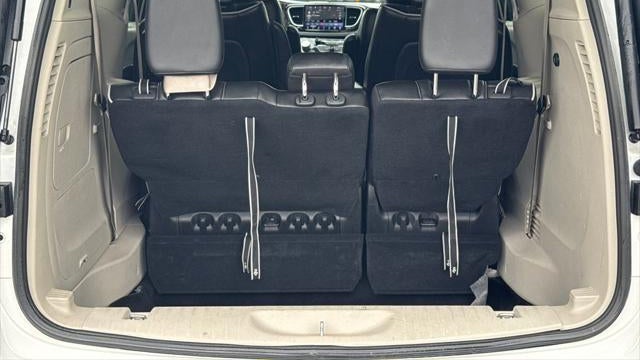 2023 Chrysler Pacifica Plug-In Hybrid Limited
