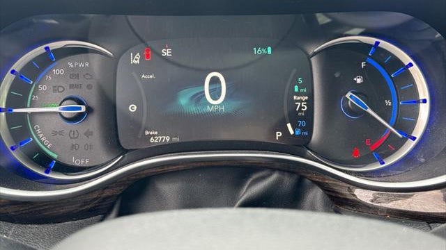 2023 Chrysler Pacifica Plug-In Hybrid Limited