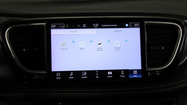 2024 Chrysler Pacifica Plug-In Hybrid S Appearance