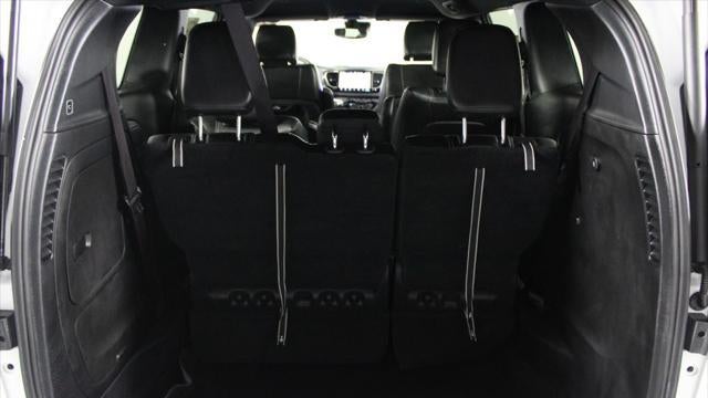 2024 Chrysler Pacifica Plug-In Hybrid S Appearance