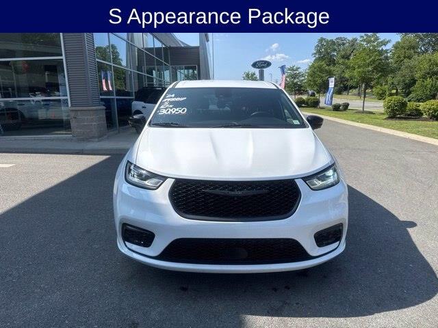 2024 Chrysler Pacifica - $23,950