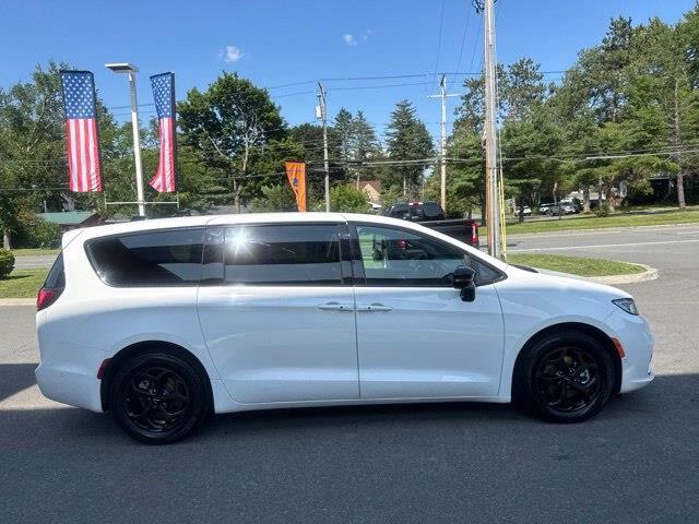 2024 Chrysler Pacifica - $23,950