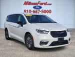 2024 Pacifica Plug-In Hybrid Thumbnail 2