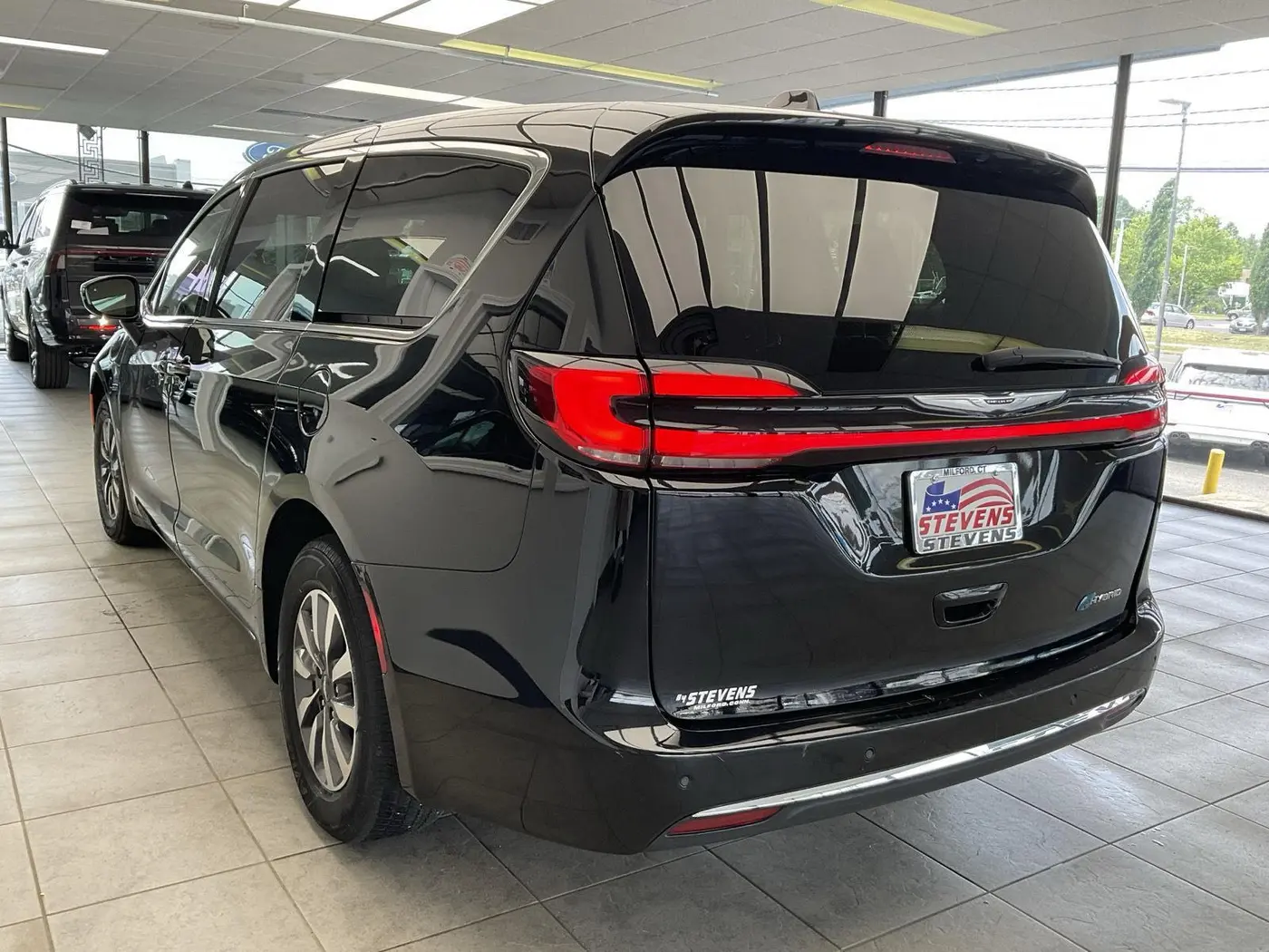 2024 Chrysler Pacifica - $25,995