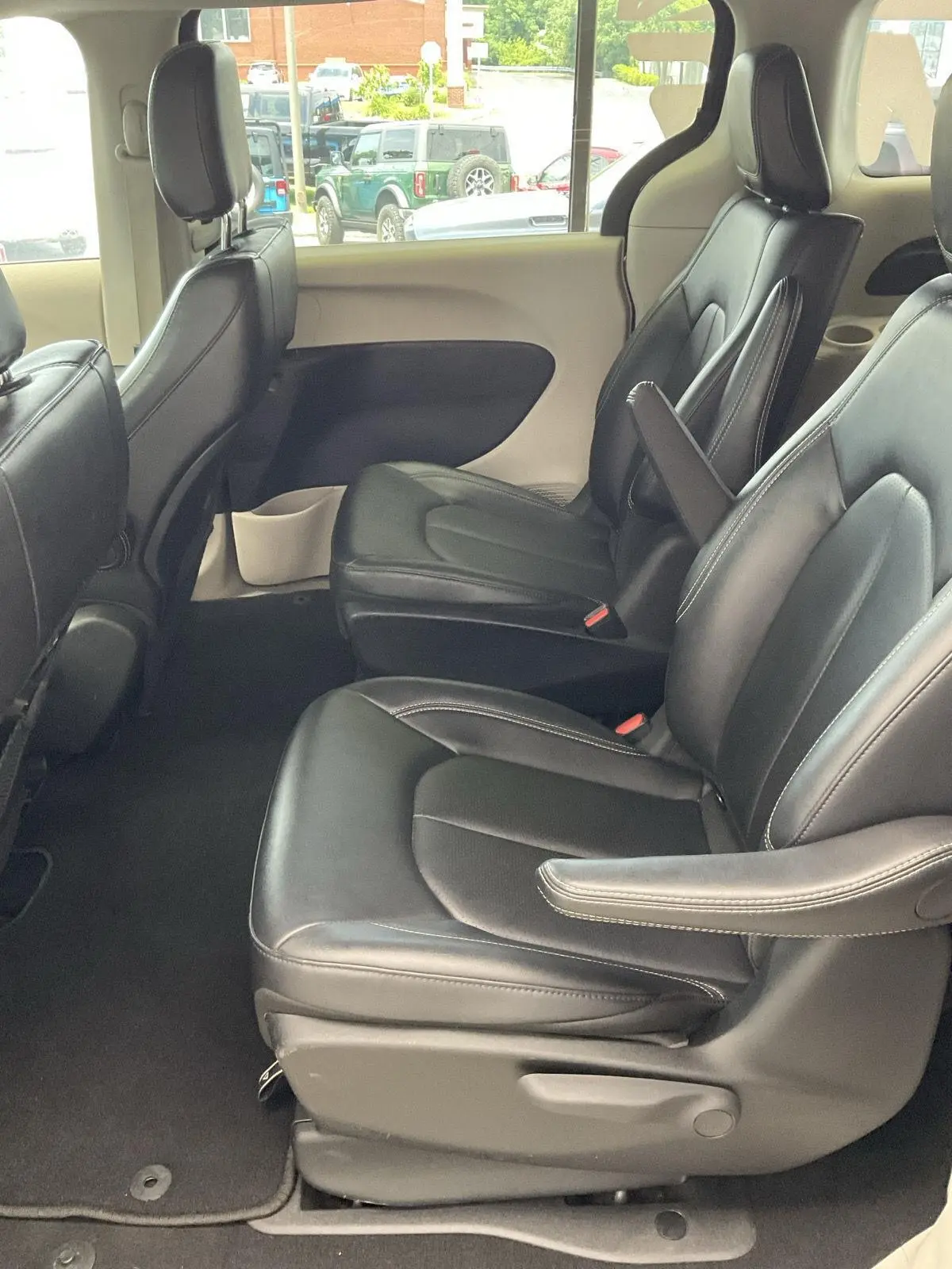 2024 Chrysler Pacifica - $25,995