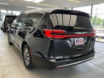 2024 Pacifica Plug-In Hybrid Thumbnail 7