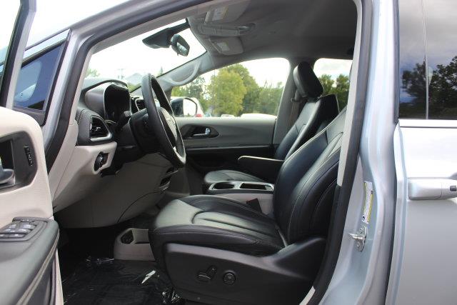 2024 Chrysler Pacifica - $20,665