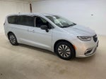 2024 Pacifica Plug-In Hybrid Thumbnail 8