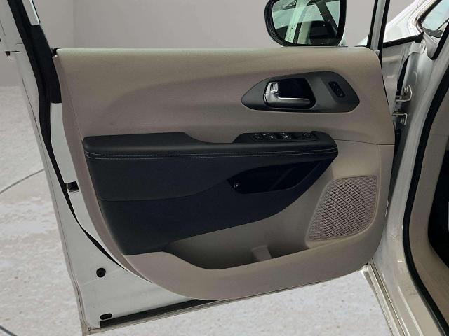 2024 Chrysler Pacifica - $24,099