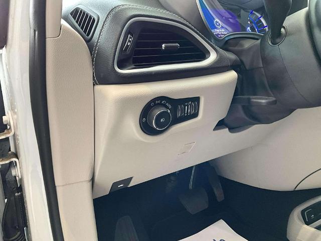 2024 Chrysler Pacifica - $24,099