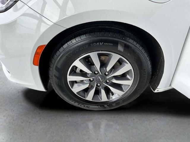 2024 Chrysler Pacifica - $24,099