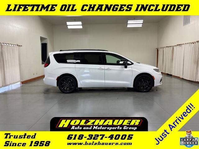 2024 Chrysler Pacifica