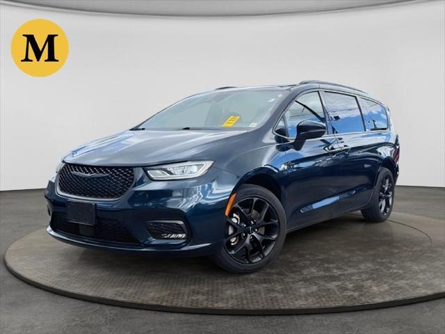 2023 Chrysler Pacifica - $28,699
